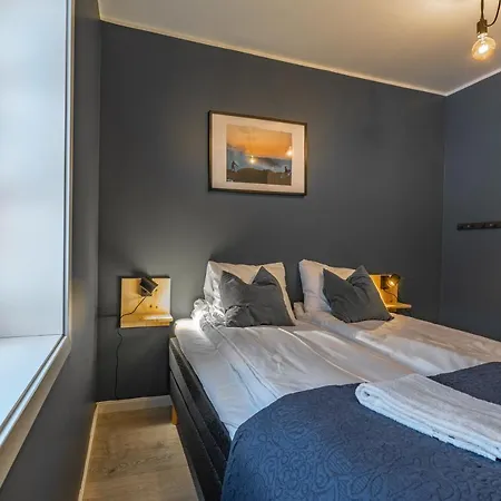 Lofoten 公寓式酒店 4*