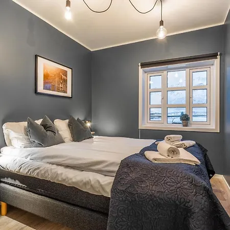 Lofoten 公寓式酒店 4*