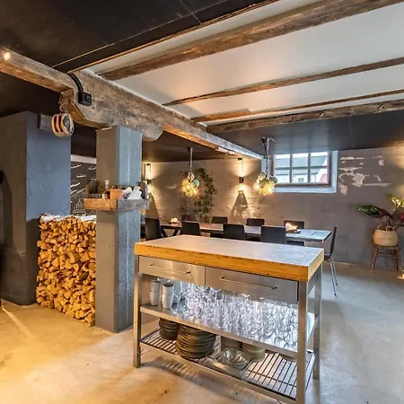 Apartmanhotel Lofoten 3*