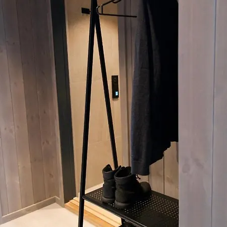 Apartmanhotel Lofoten 3*
