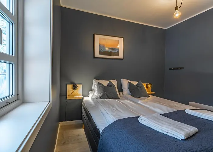 Lofoten Aparthotel 4*