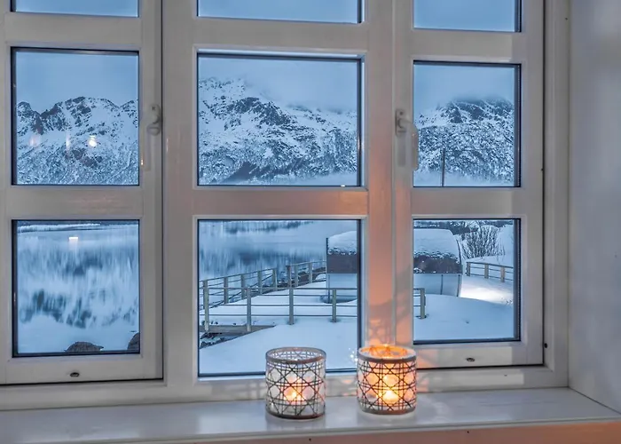 Lofoten Aparthotel 4*