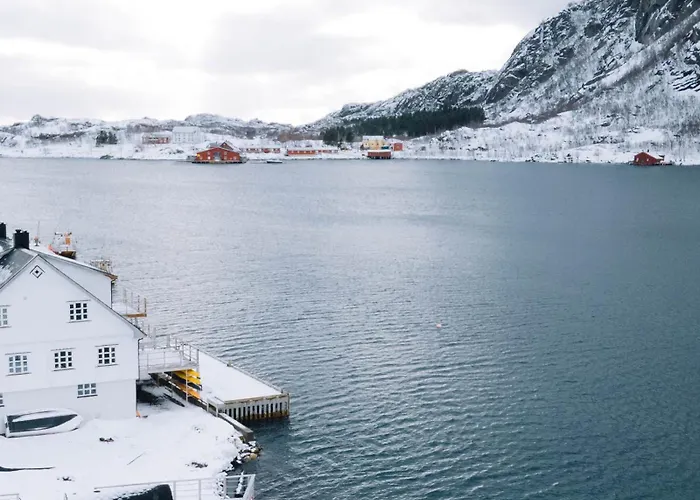 Aparthotel Lofoten 4*