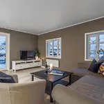 Aparthotel Lofoten 4*